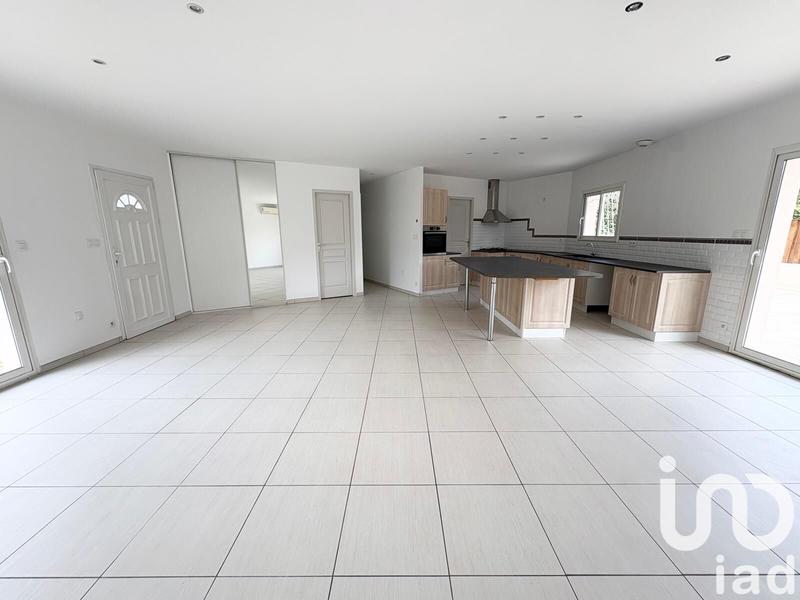 Maison - 111 m² - 5 pièces