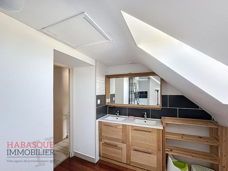 Maison - 131 m² - 7 pièces