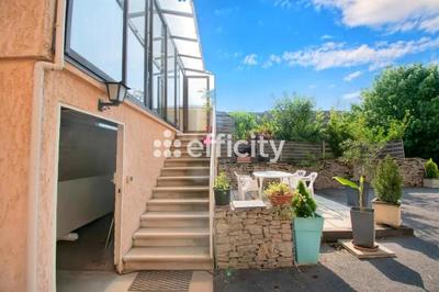 Maison - 72 m² - 5 pièces