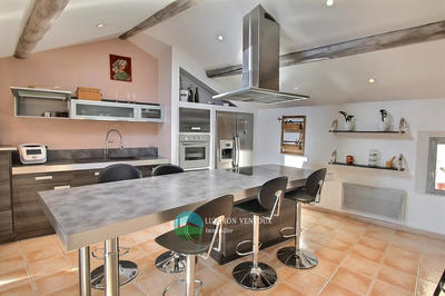 Appartement - 93 m² - 3 pièces