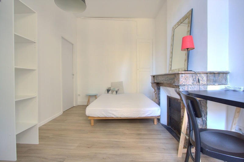 Appartement - 85 m² - 5 pièces