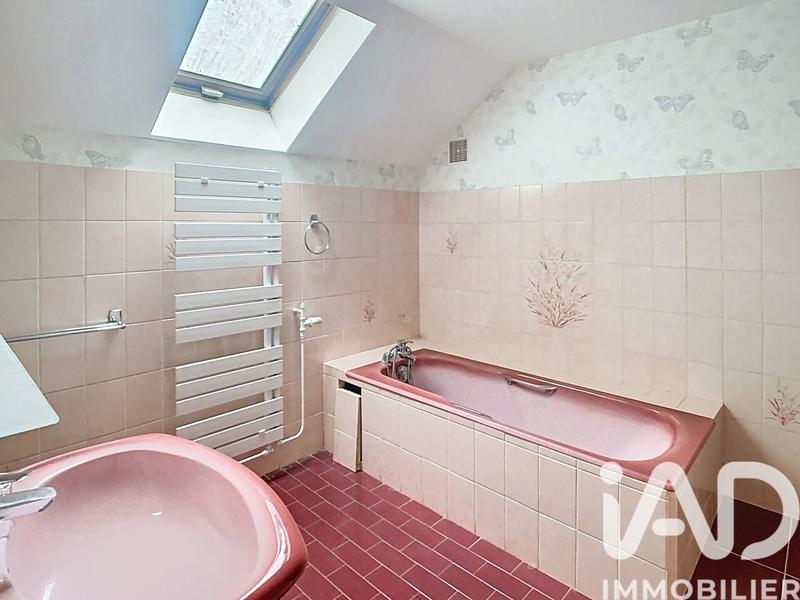 Maison - 121 m² - 5 pièces