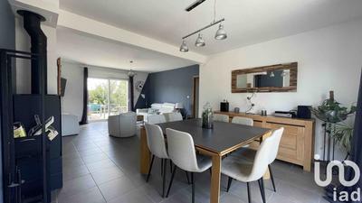 Maison - 182 m² - 8 pièces