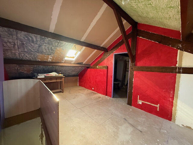 Maison - 96 m² - 5 pièces