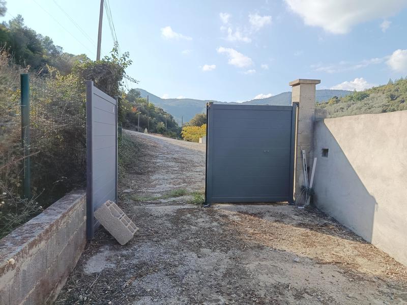 Terrain constructible - 2 011 m²