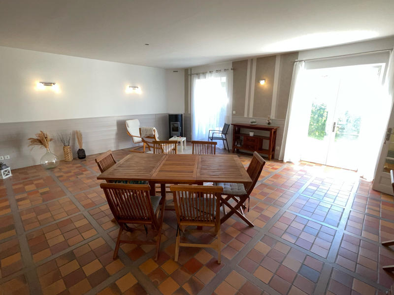 Maison - 224 m² - 7 pièces