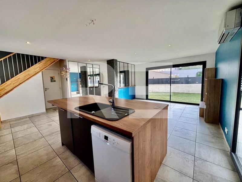 Maison traditionnelle - 91 m² - 4 pièces