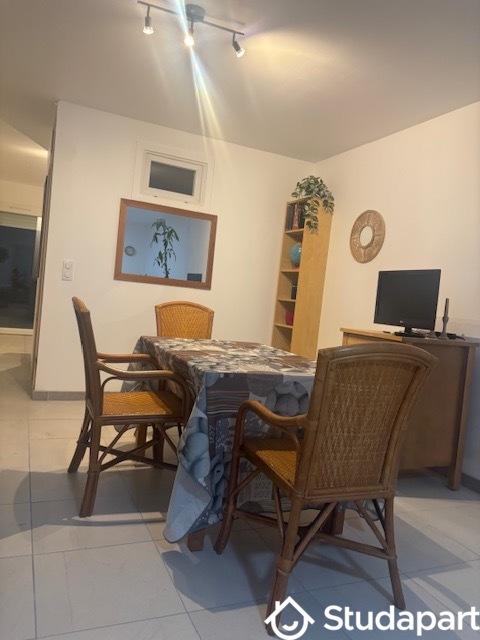 Chambre - 43 m² - 1 pièce