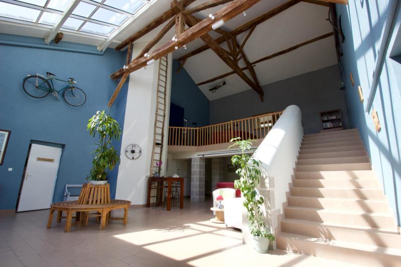 Propriété - 1 269 m² - 45 pièces