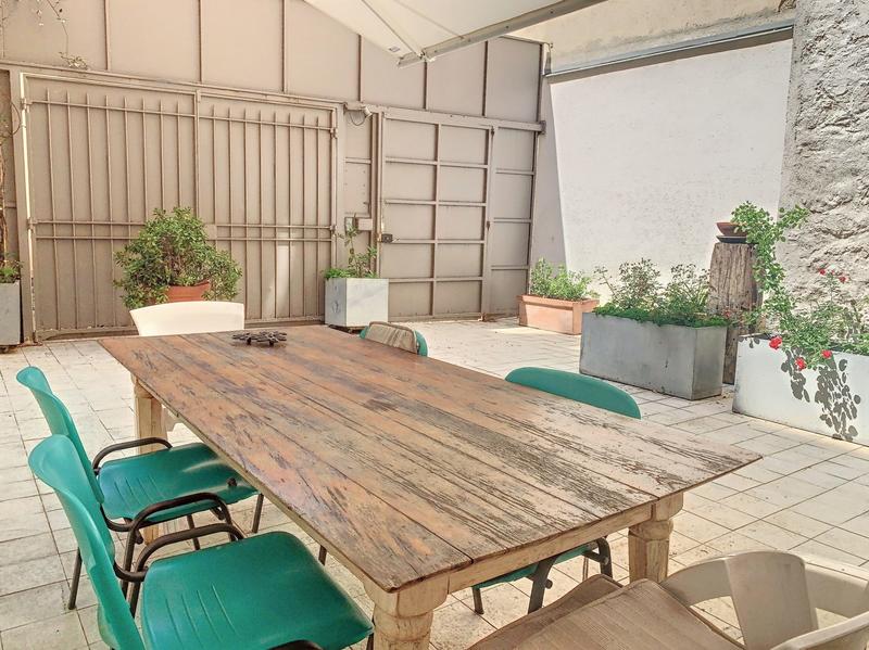 Loft - 225 m² - 6 pièces