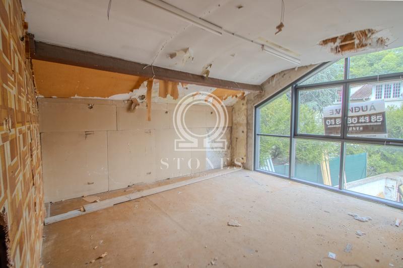 Appartement - 150 m² - 4 pièces