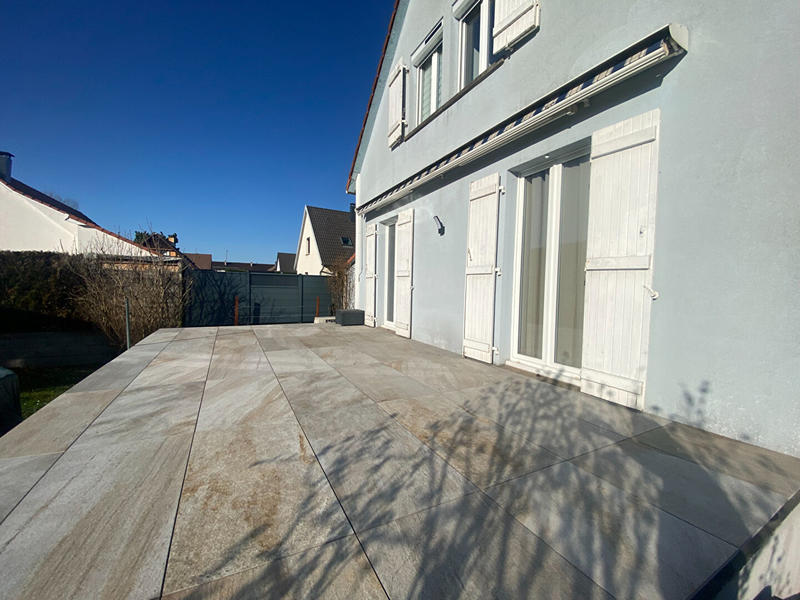 Maison - 93 m² - 4 pièces