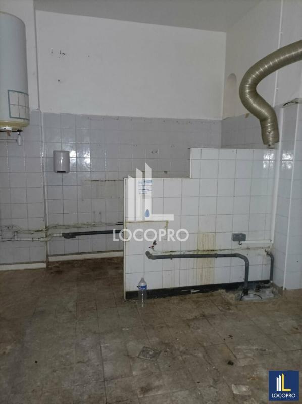 Local commercial - 178 m²