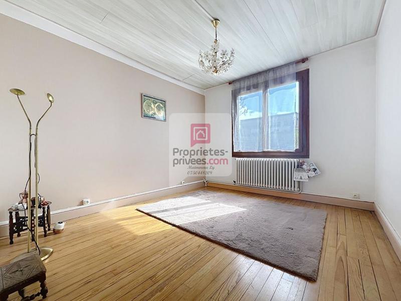 Maison - 227 m² - 9 pièces