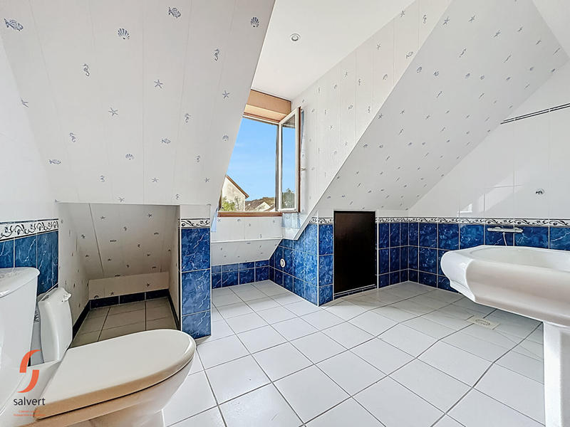 Maison - 196 m² - 5 pièces