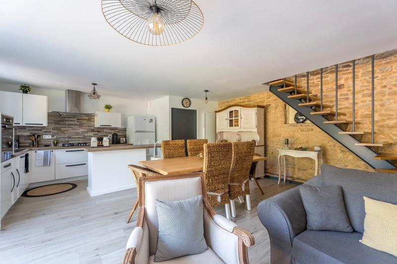 Maison - 95 m² - 3 pièces