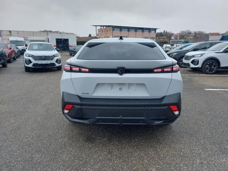 Peugeot 408 Hybrid 136 e-Dcs6 Allure / Pack Navigation 26 841 Km