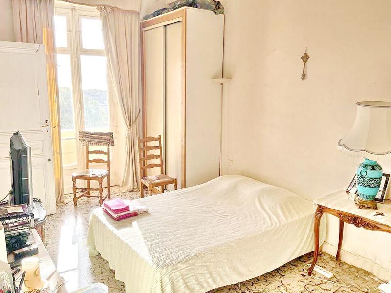 Appartement bourgeois - 174 m² - 6 pièces