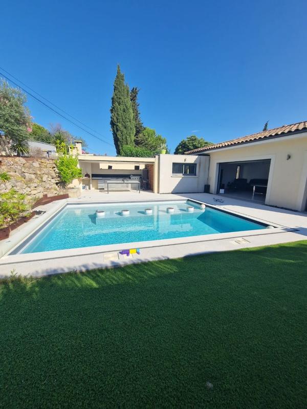 Villa - 160 m² - 6 pièces