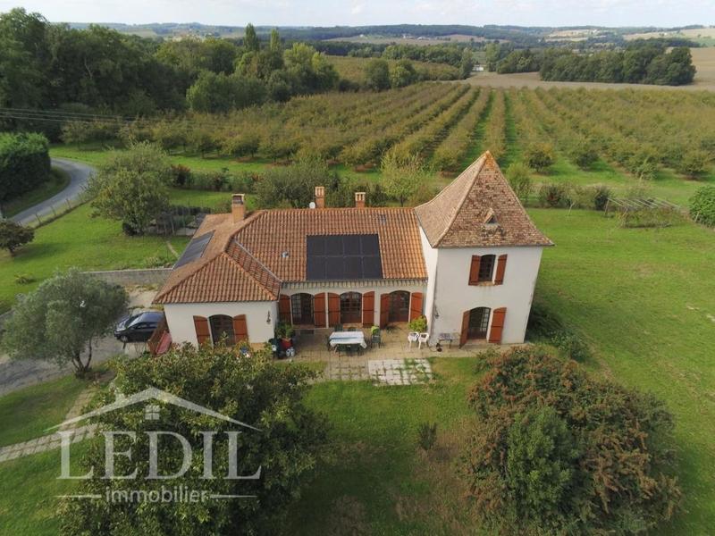 Maison - 186 m² - 6 pièces