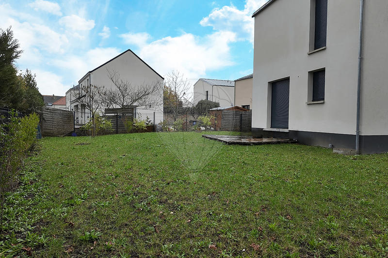 Maison - 81 m² - 4 pièces