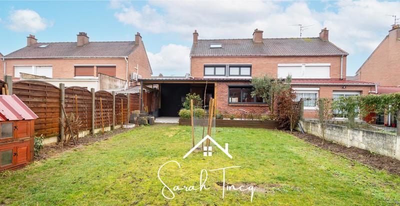 Maison - 105 m² - 5 pièces