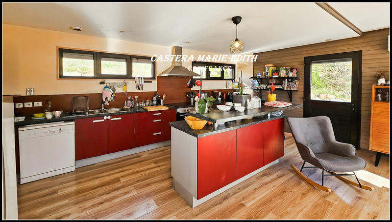 Maison - 178 m² - 6 pièces