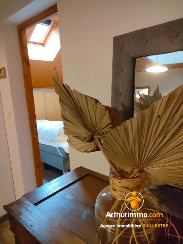 Appartement - 137 m² - 6 pièces