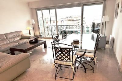 Appartement - 77 m² - 3 pièces