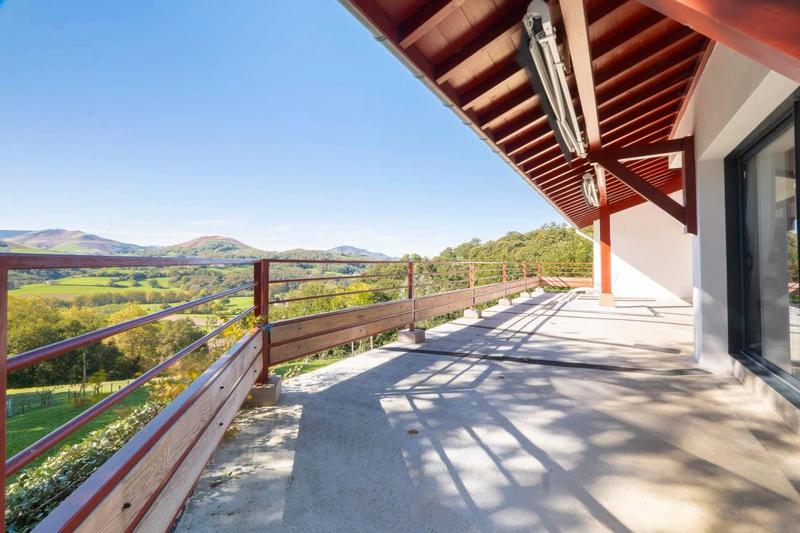 Maison - 121 m² - 4 pièces