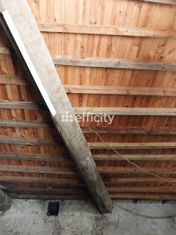 Grange - 180 m² - 2 pièces