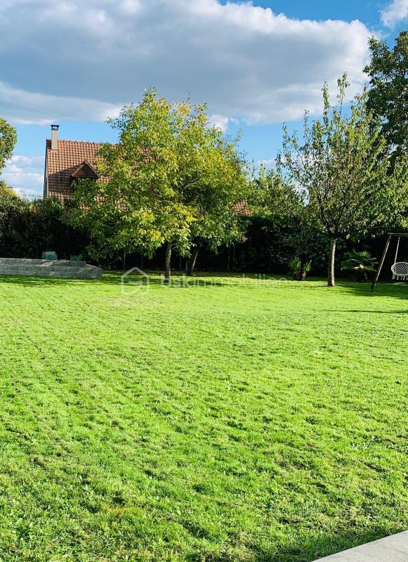 Maison - 182 m² - 6 pièces