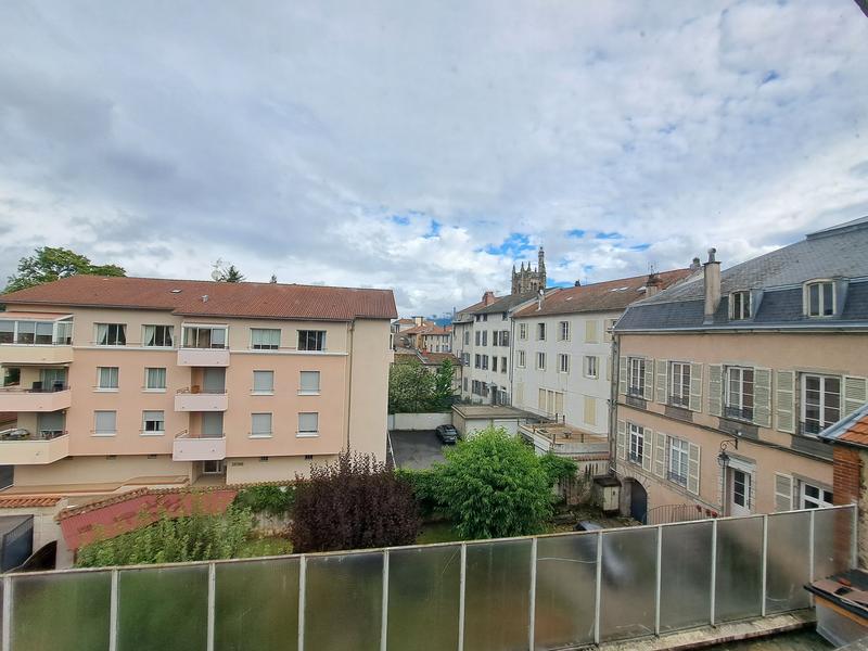 Maison - 335 m² - 7 pièces