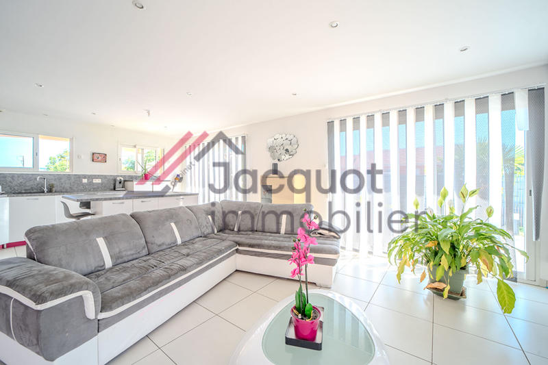 Maison - 109 m² - 4 pièces