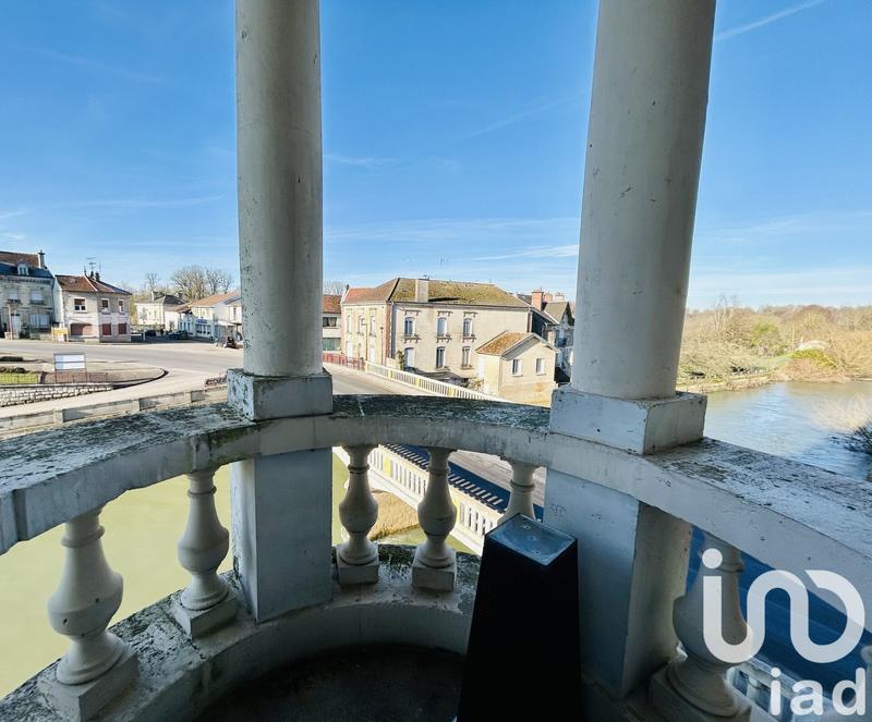 Château - 330 m² - 10 pièces