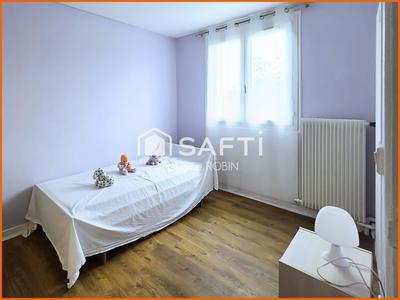 Maison - 97 m² - 5 pièces