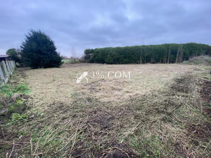 Terrain constructible - 810 m²