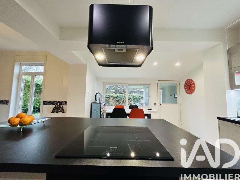 Maison - 98 m² - 4 pièces