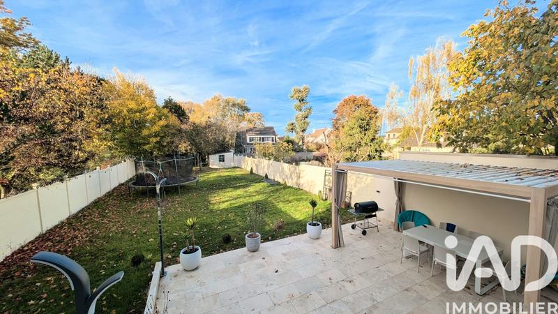 Maison - 157 m² - 8 pièces