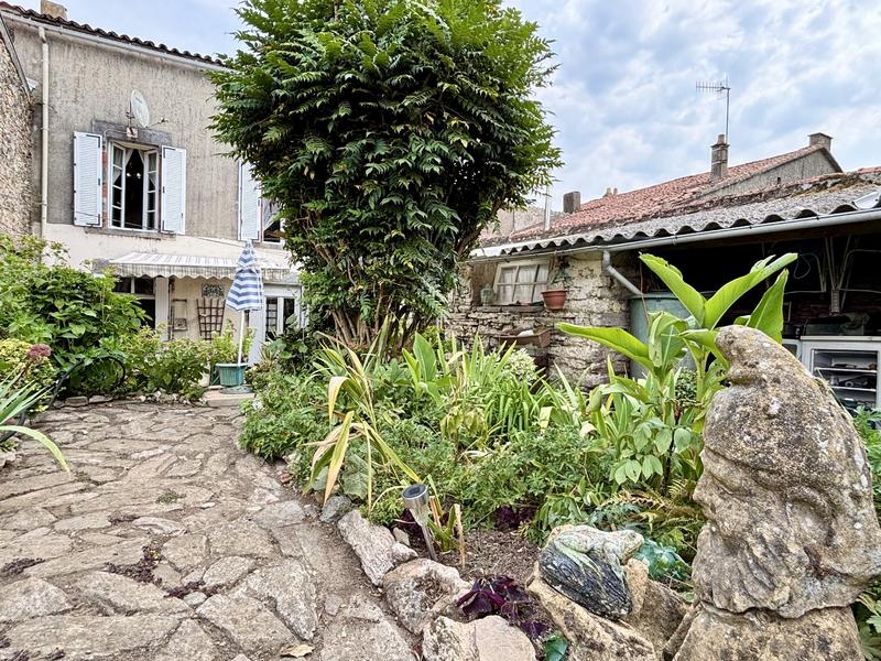 Maison de ville - 96 m² - 5 pièces