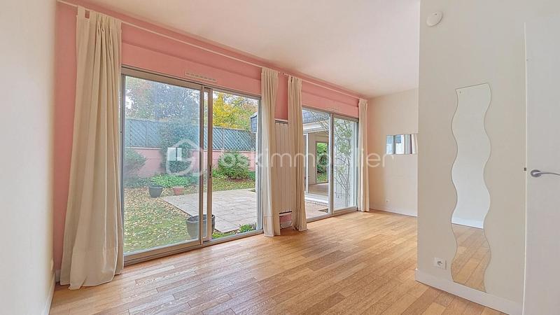 Maison - 121 m² - 5 pièces