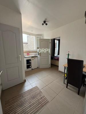 Studio - 18 m² - 1 pièce