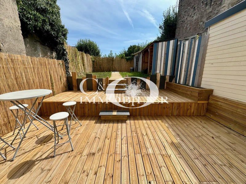 Maison - 95 m² - 5 pièces