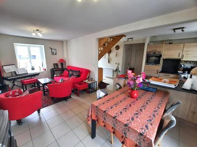 Maison - 85 m² - 5 pièces