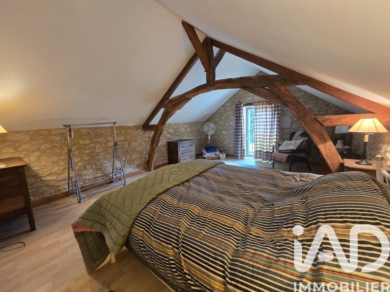 Maison - 220 m² - 9 pièces