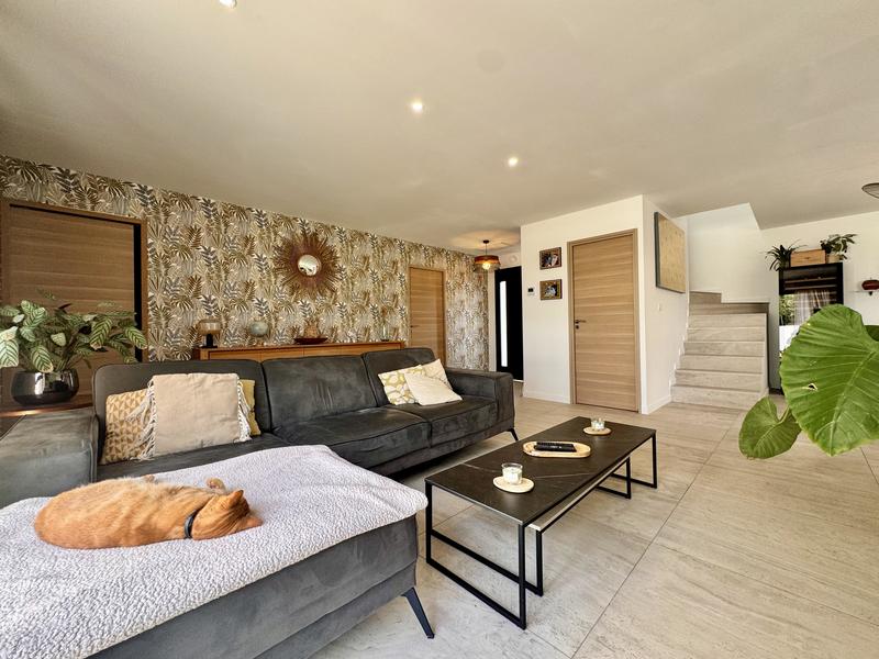 Maison contemporaine - 143 m² - 5 pièces