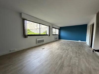 Magasins - 92 m² - 2 pièces