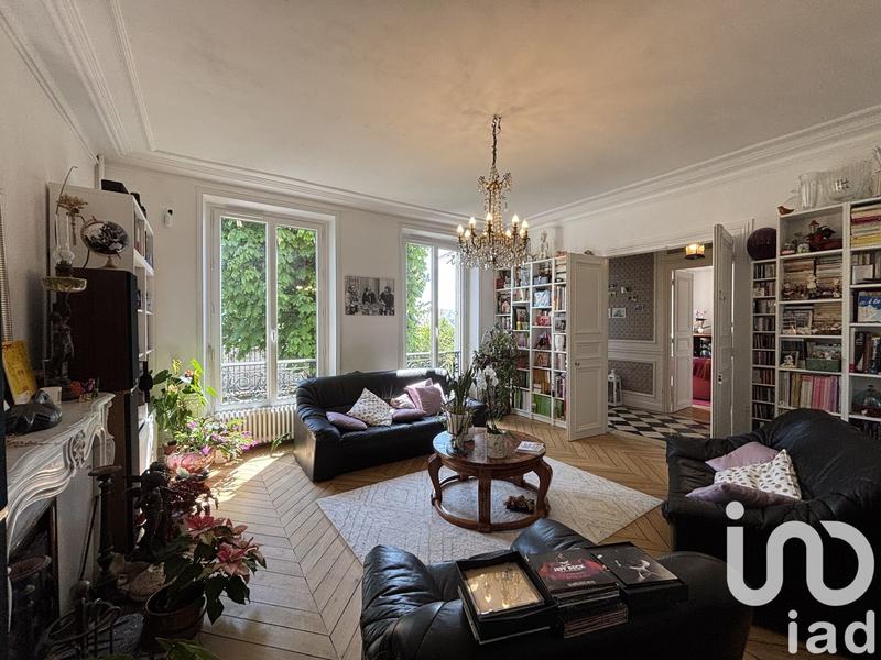 Maison - 340 m² - 10 pièces