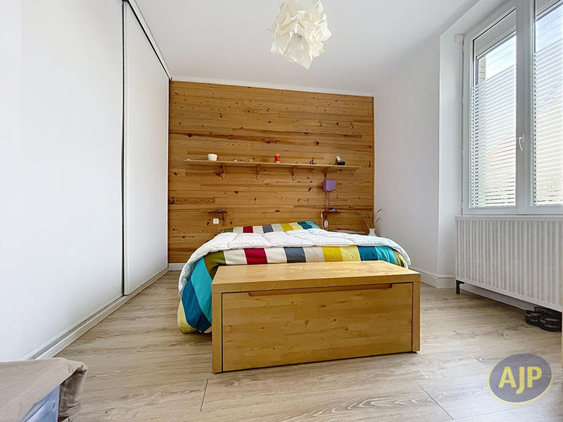 Maison - 83 m² - 4 pièces