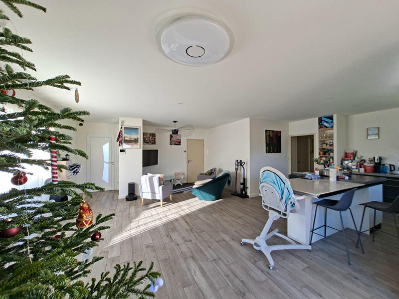 Maison - 95 m² - 5 pièces